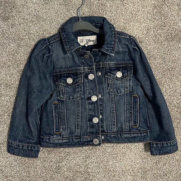 GAP - Picture 3 of 6